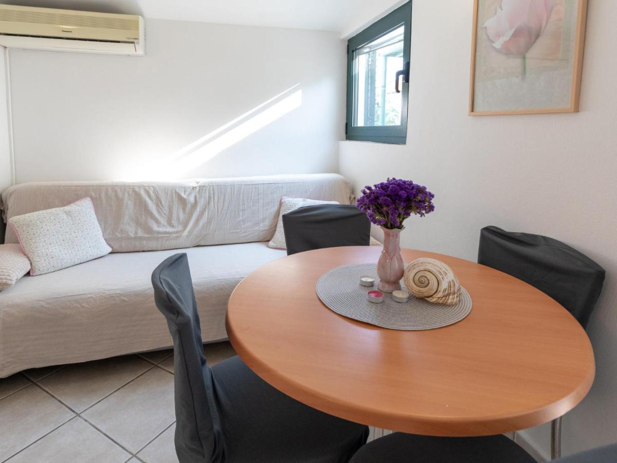 Holiday Home Dubra By Interhome Komarna Buitenkant foto